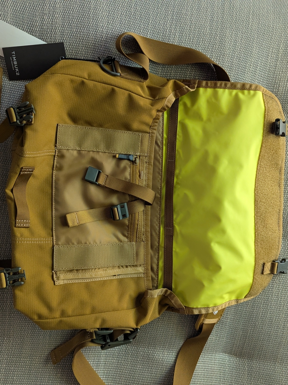 Timbuk2 Classic Flight Messenger Bag in Brass/Army NWT - Picture 3 of 9